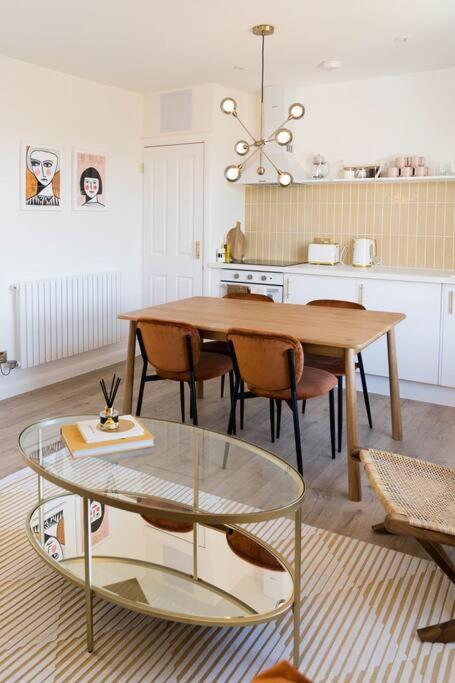 Boutique Central Margate Apt. - Edge Of Old Town! ภายนอก รูปภาพ